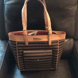 Adrienne Vittadini The Hayes Collection Tote